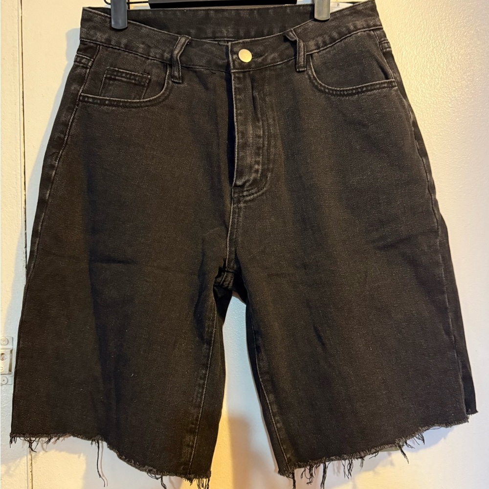 Brand New SHEIN Women's Black Denim Shorts. Size M